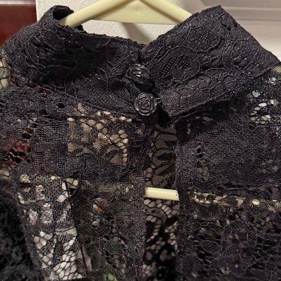 NWT Farm Rio Black Lace Long Sleeve Blouse Top, Sz XS with rosette button detail - Picture 3 of 7